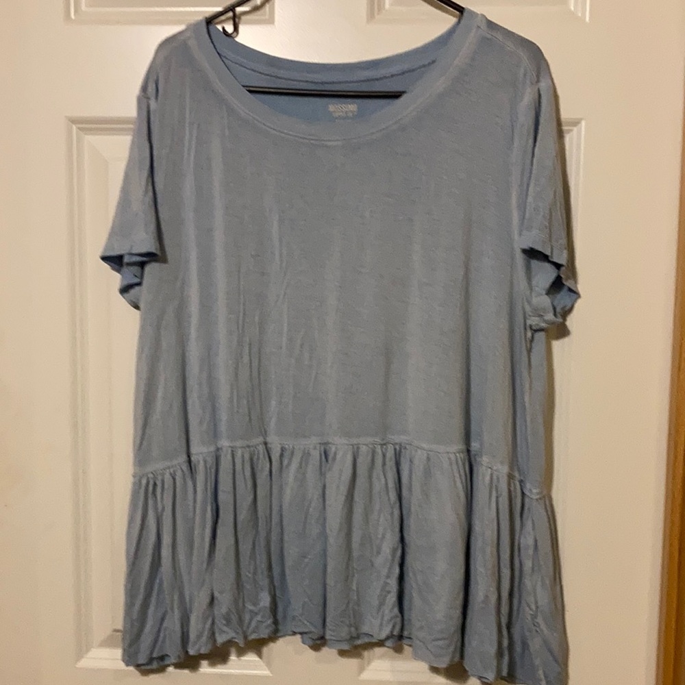 Mossimo Supply  Co. Short sleeve top. sizeXXL